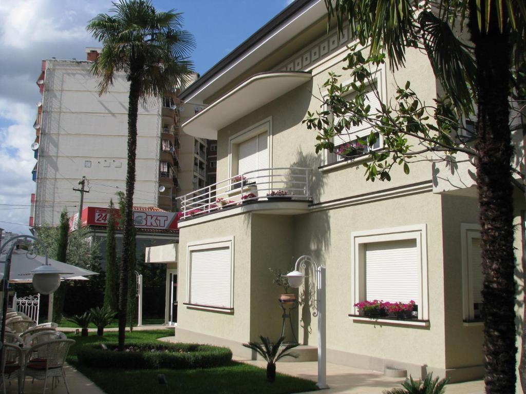 Hotel Sokrat Tirana Exterior photo